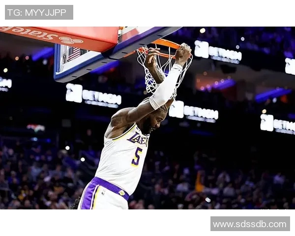 NBA交易新闻：湖人迎来重磅内线新援