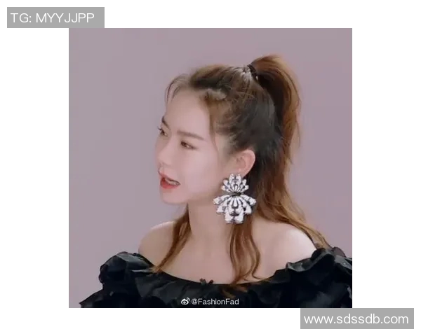 中国女子射击冠军登时尚杂志封面，网友惊呼“太飒了”